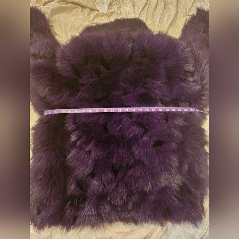 Luxurious Purple Faux Fur Coat - Picture 8 of 9